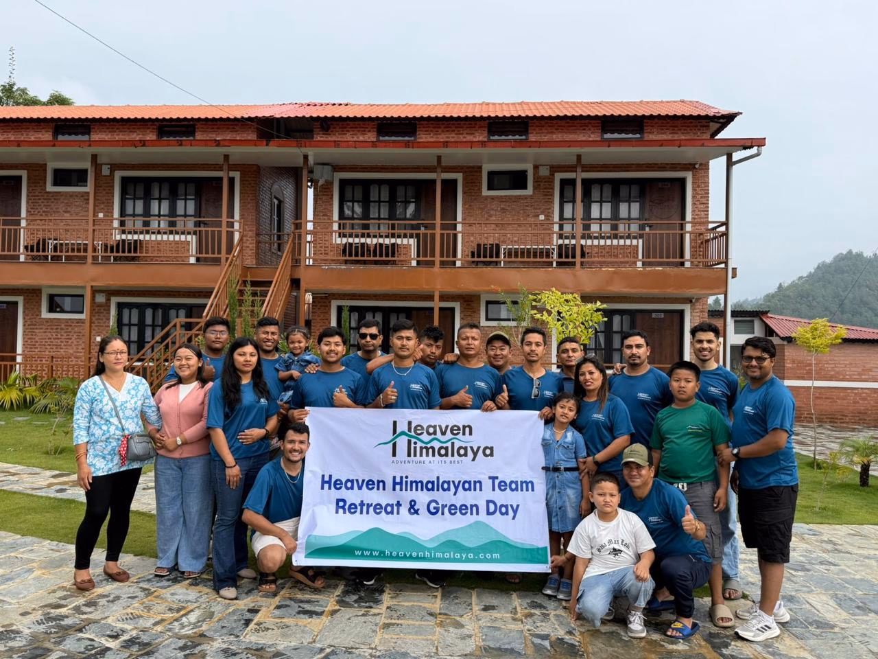 heaven-himalaya-guides-during-retreat-and-green-day-program.avif